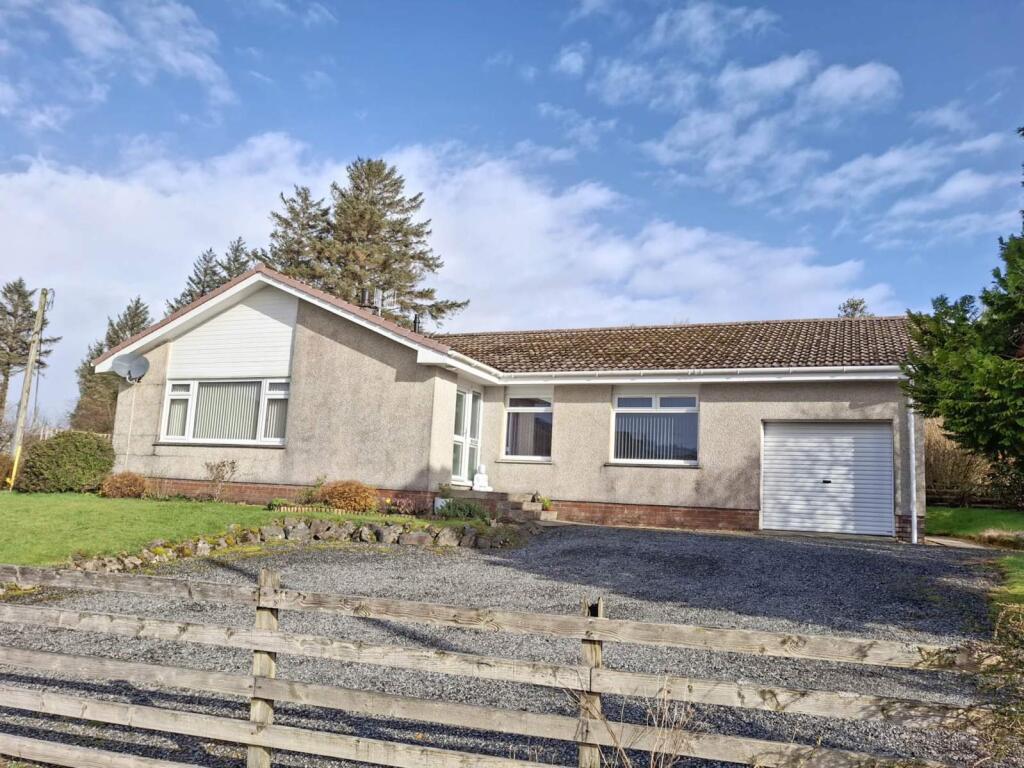 Main image of property: Cnoc Na Craobh, Half Of 8 Camustianavaig, Portree, Isle of Skye, IV51 9LQ