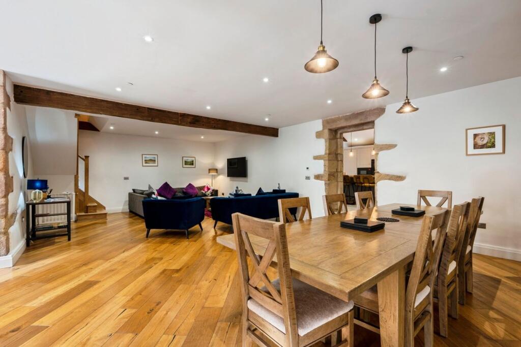 House in Bradford - View 4