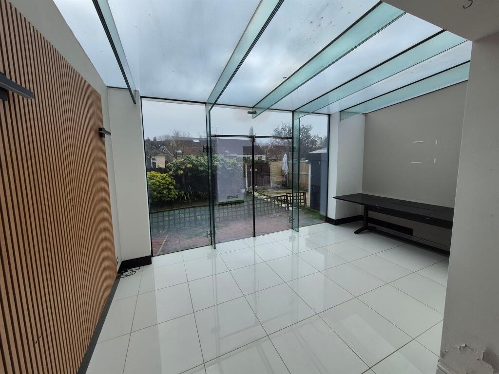 House in Wirral, Greasby - View 2