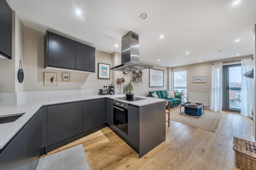 Main image of property: Grove Vale, East Dulwich, London, SE22