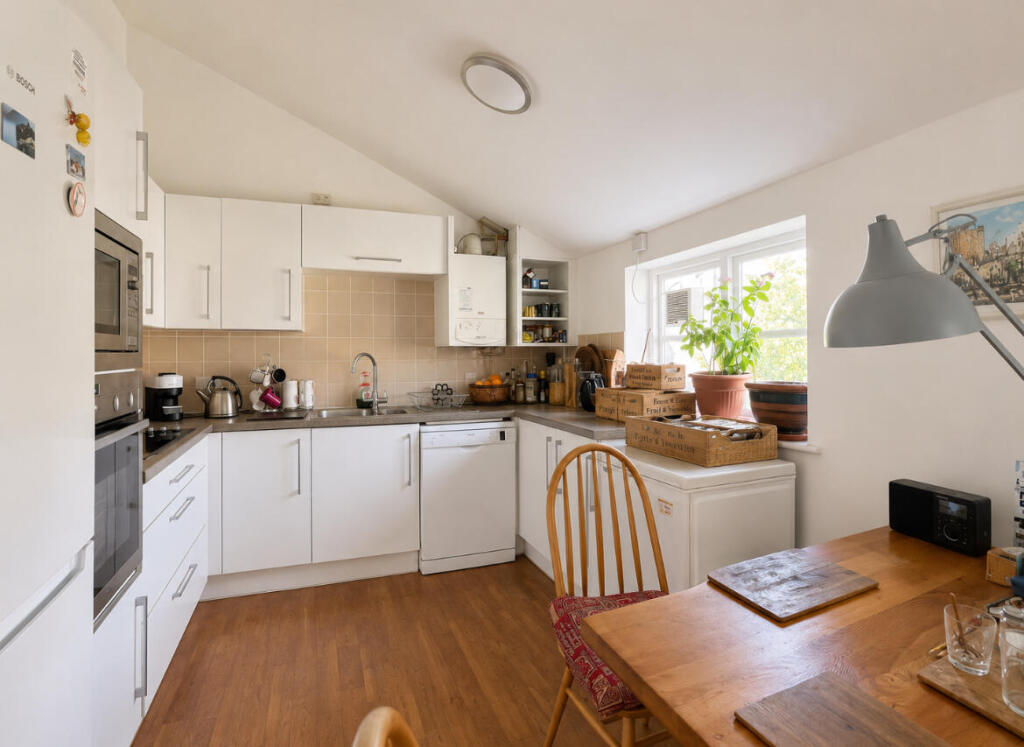 Apartment in Norwich, Norfolk - View 5