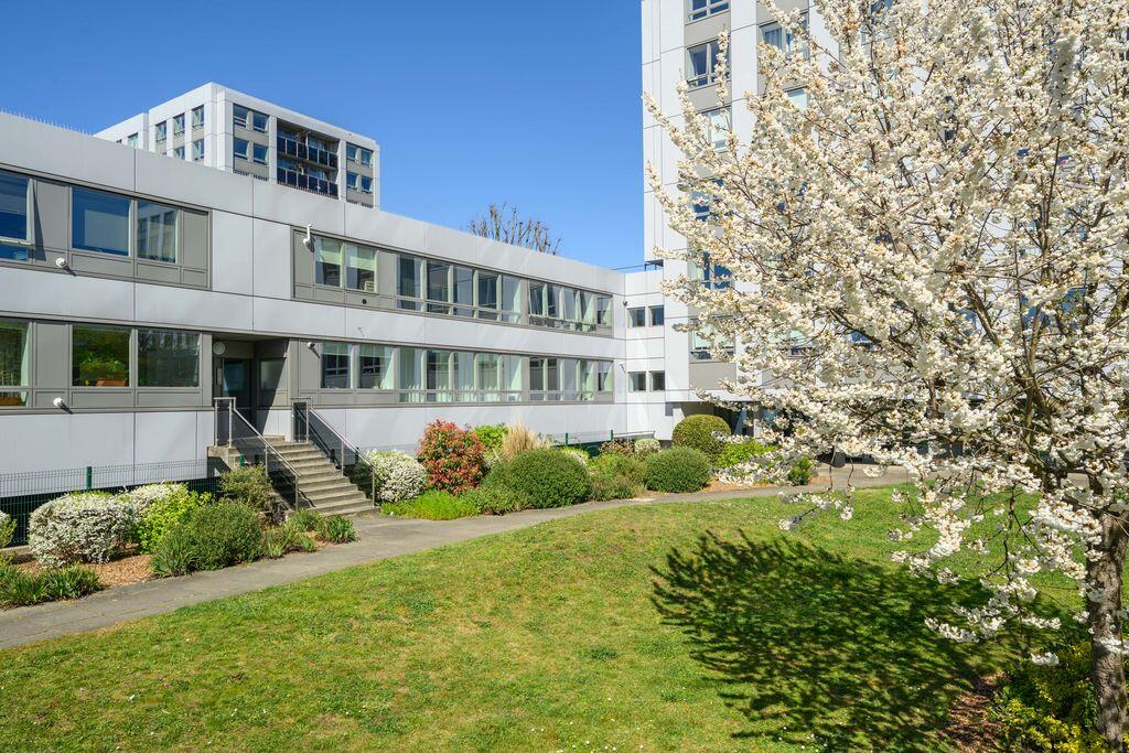 Main image of property: Wellington Close, Walton-On-Thames