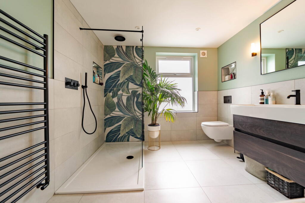 House in London - View 3