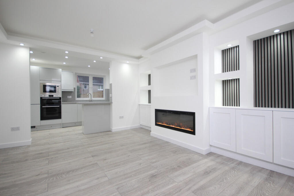 House in Plains, Dunrobin - View 2