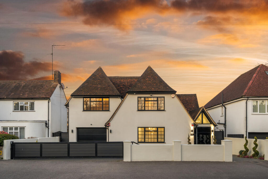 Main image of property: Cassiobury Drive, Cassiobury