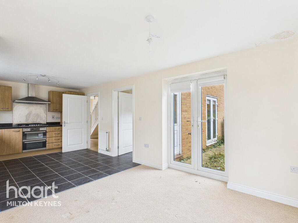71, Watercress Way, Milton Keynes photo 3