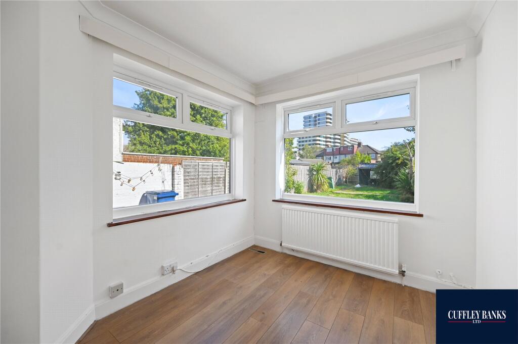 House in Southall - View 5
