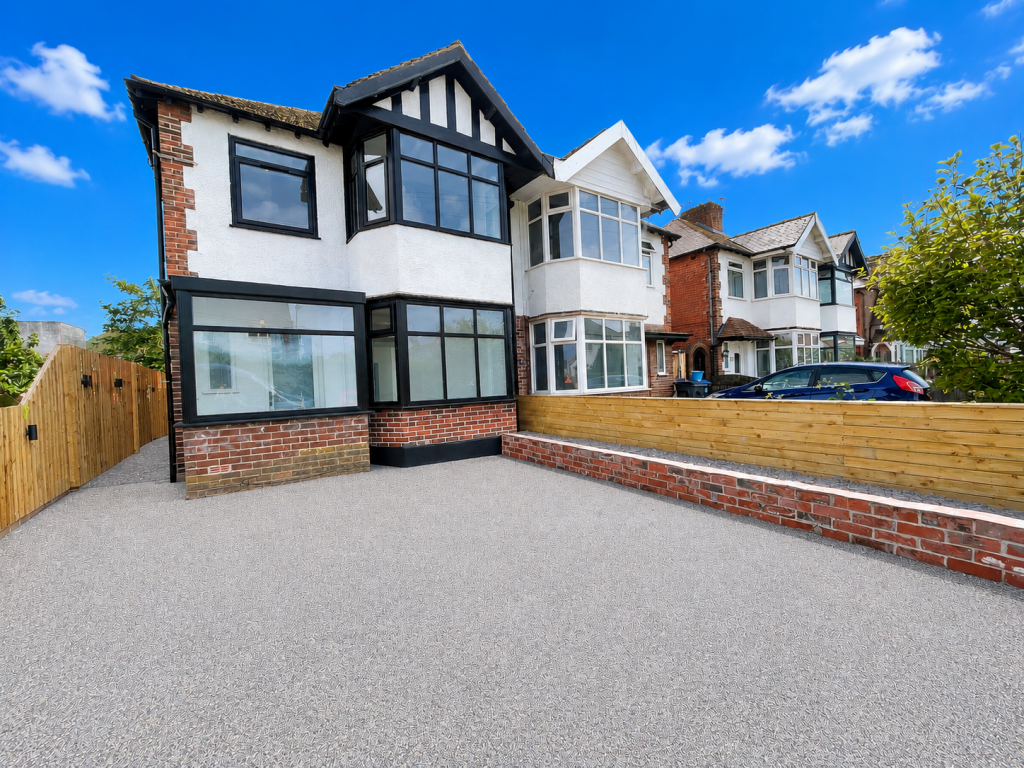 Main image of property: Waverley Avenue, North Shore, FY1