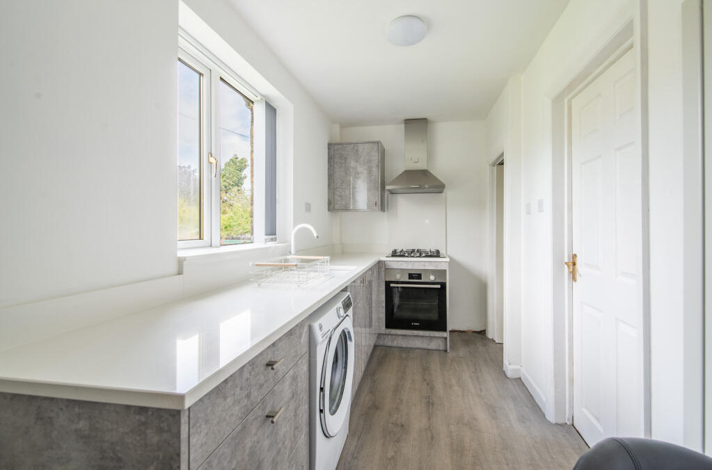 House in Bradford, Cullingworth - View 3