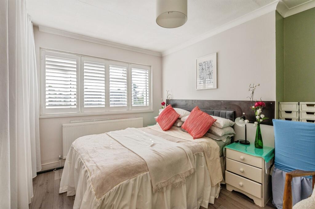 House in London - View 5
