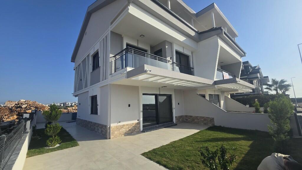Main image of property: Altinkum, Didim, Aydin