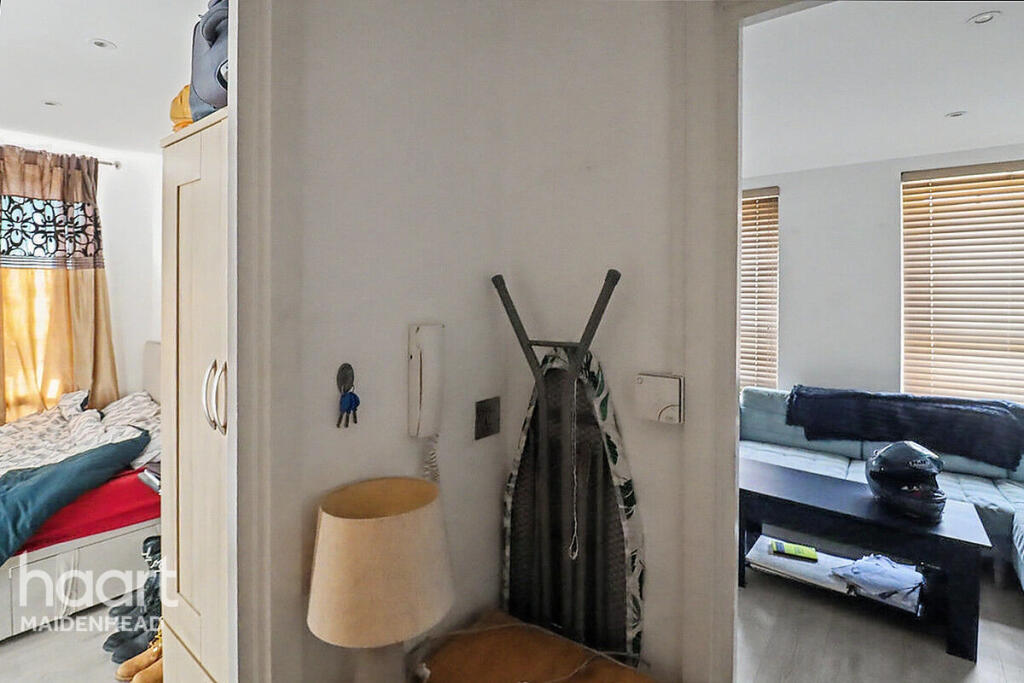 Main image of property: Cookham Road, MAIDENHEAD