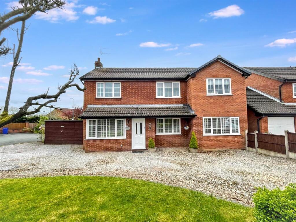 Main image of property: Bromsberrow Way, Meir Park, Stoke-On-Trent, ST3 7UE