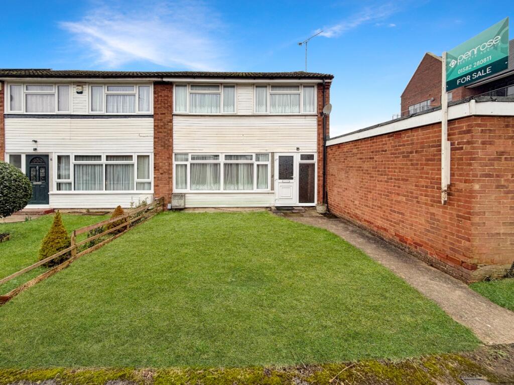 3-bed terraced on Clarkes Way, Houghton Regis, £300,000