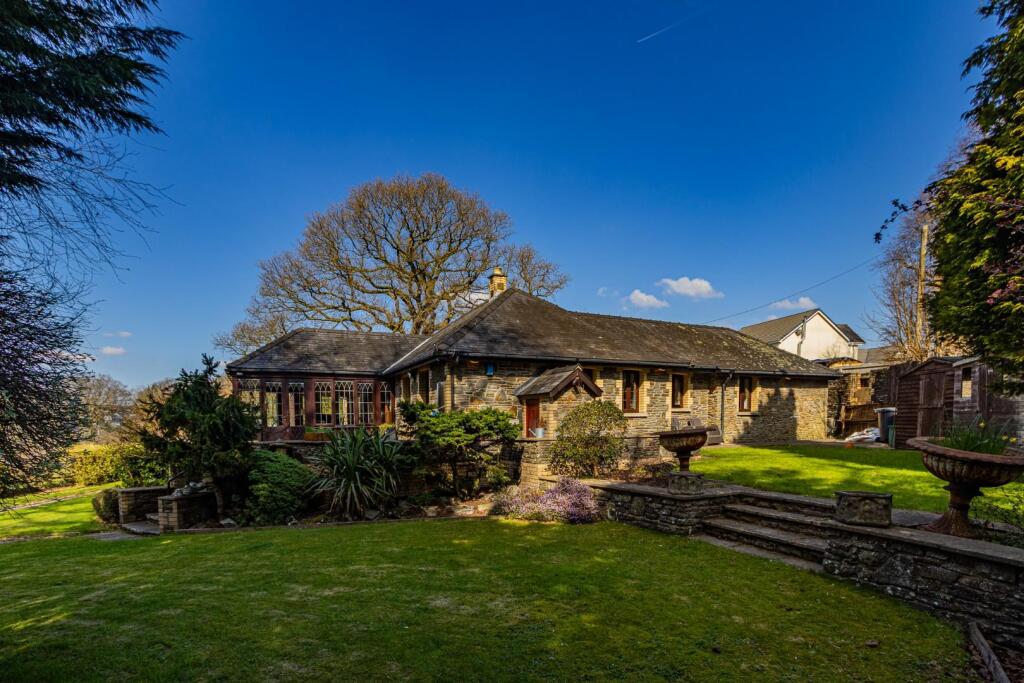 3-bed detached on Woodfield Park Lane, Penmaen, £850,000
