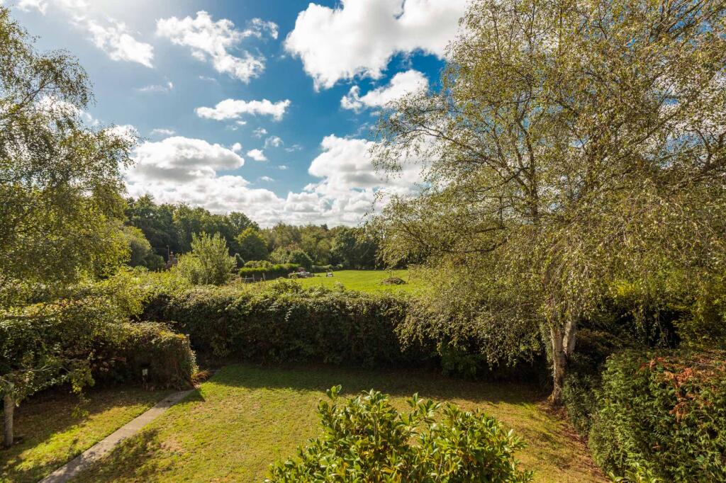House in Tonbridge - More