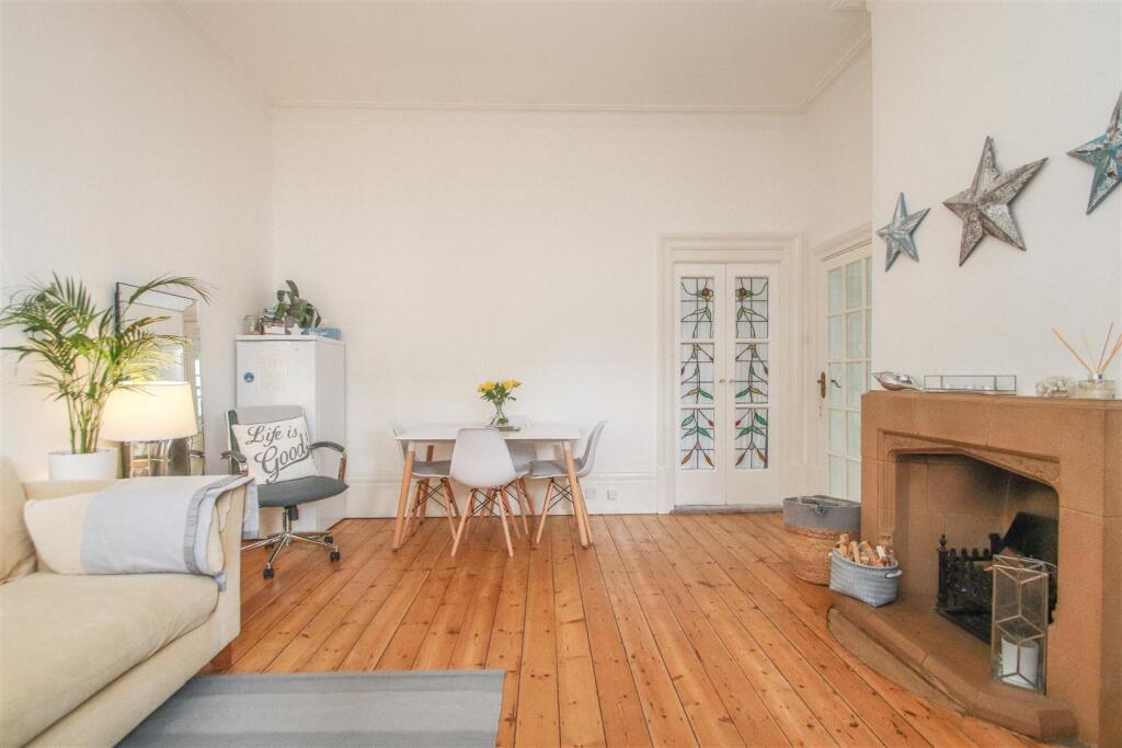 Apartment in Southend-on-Sea, Leigh-on-Sea - View 4