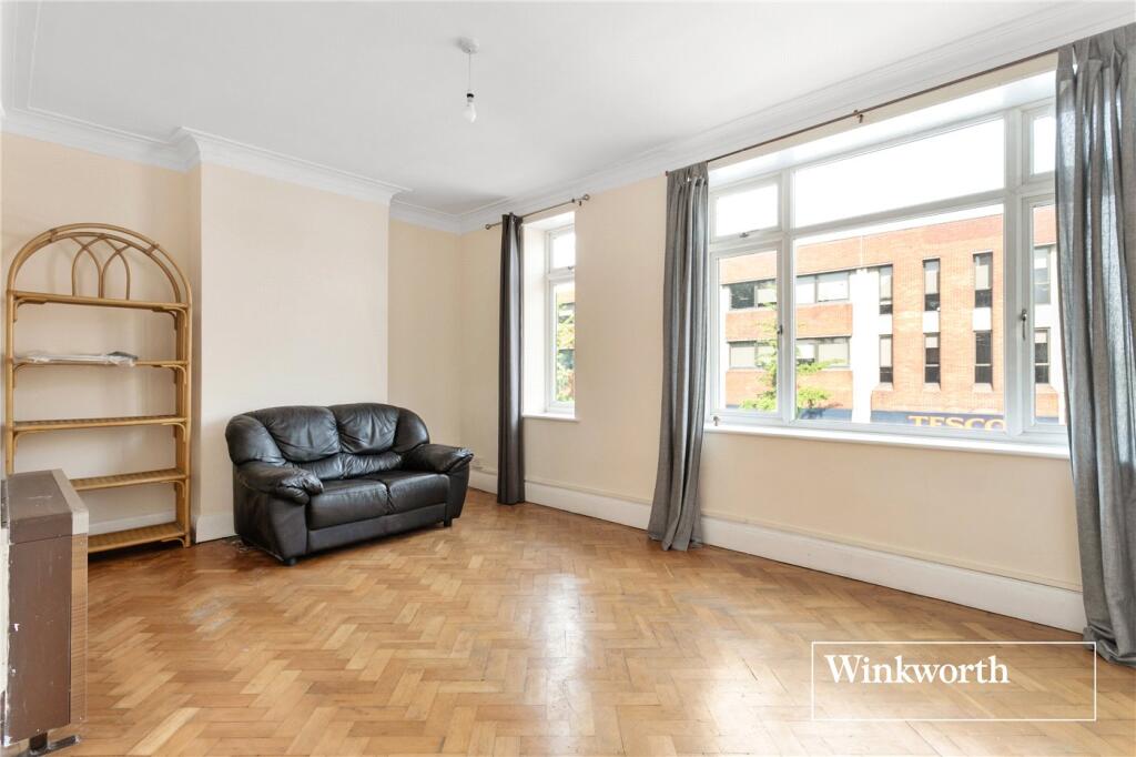 4-bed flat on Ballards Lane, Finchley, London, N3, £425,000