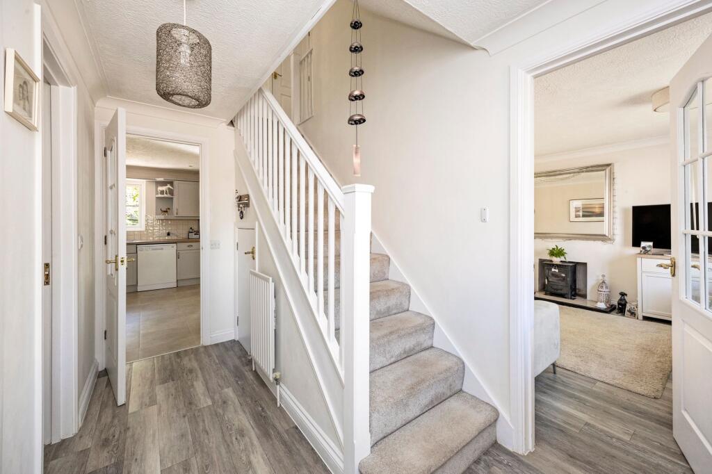 House in Redhill - View 5