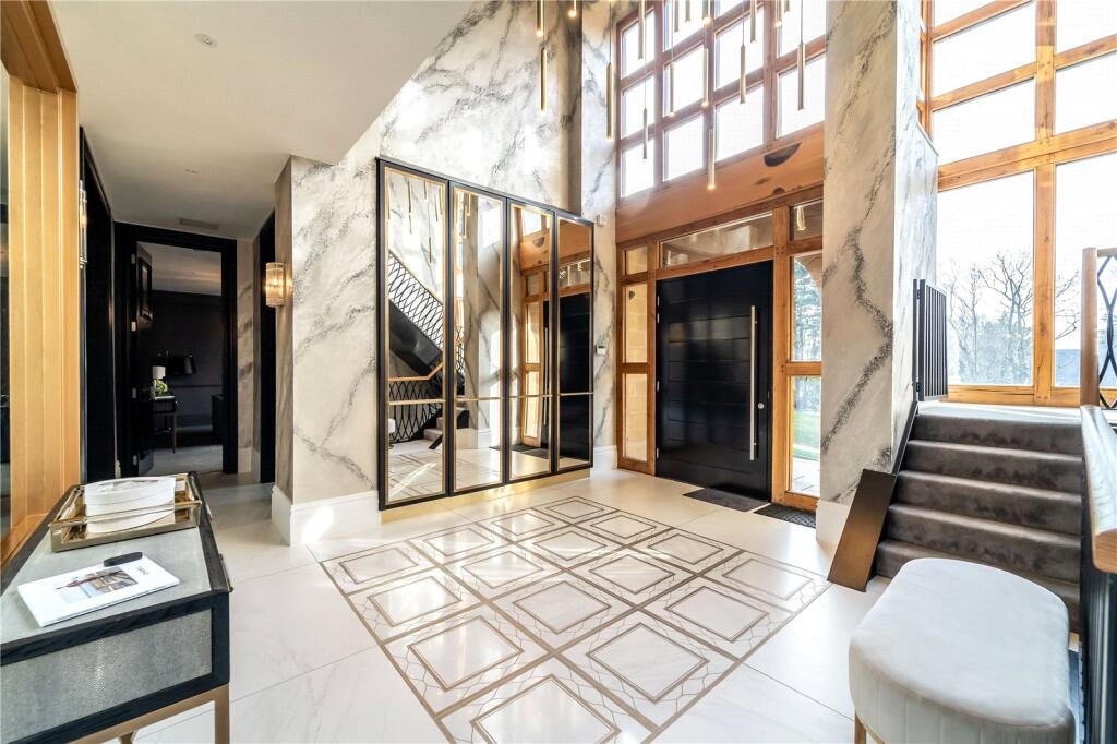 House in Wirral, Liverpool City Region - More
