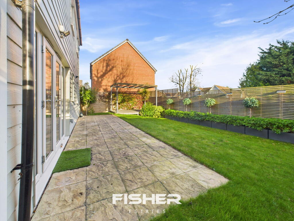 Kingswood Close, Stansted photo 2
