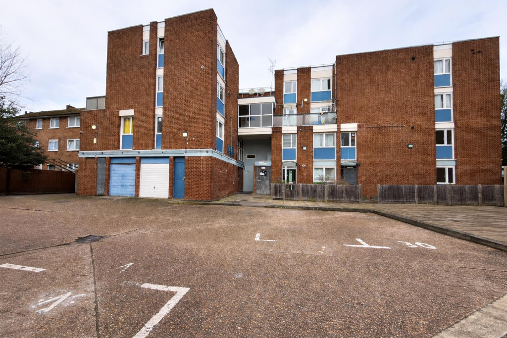 Main image of property: 350 Roman Road, London