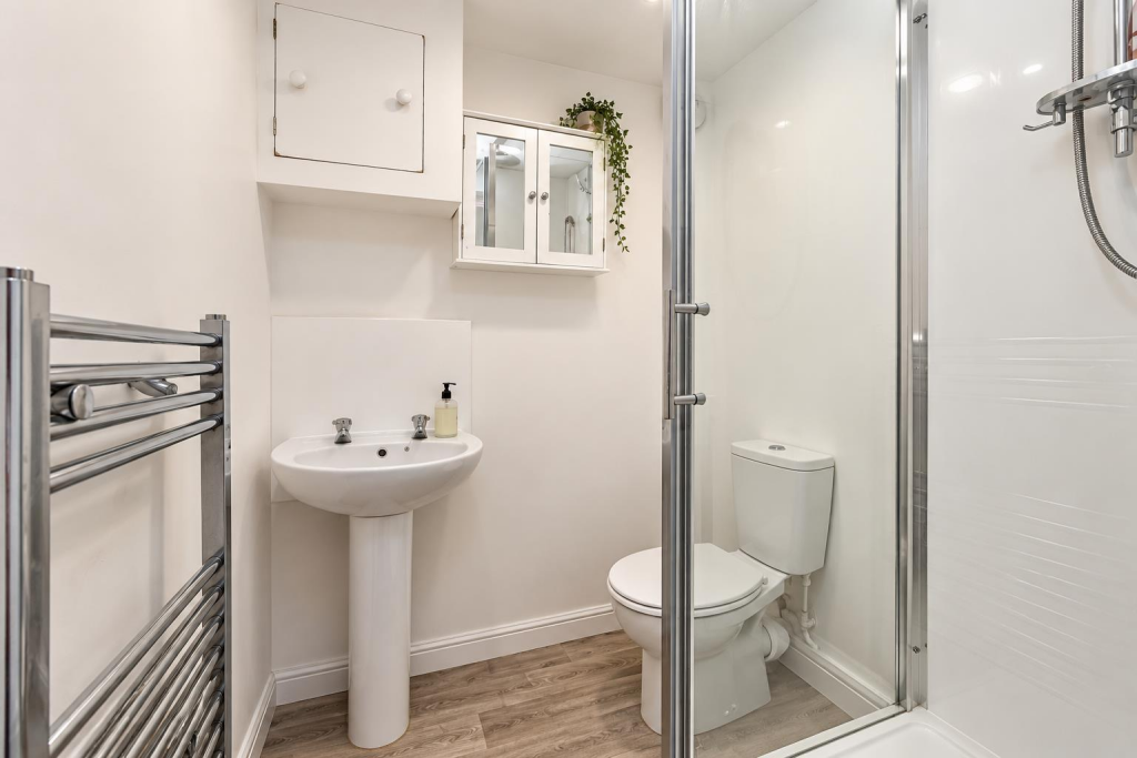 4 bedroom terraced house for rent