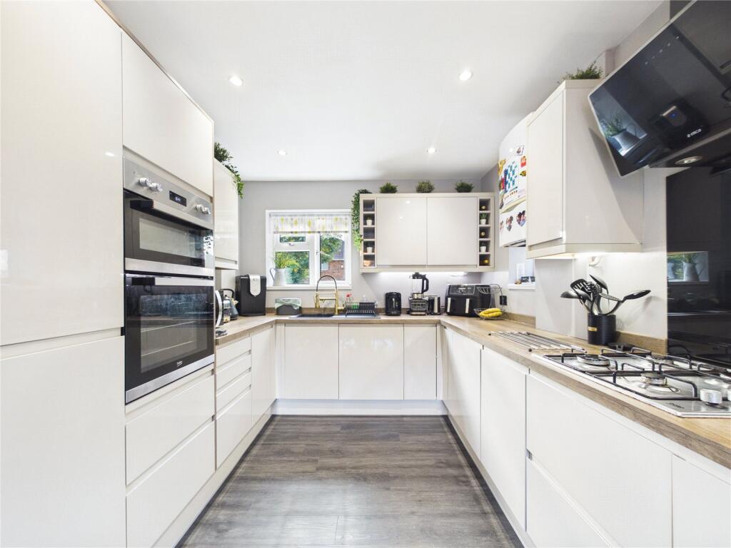 House in Bristol, Hillfields, Fishponds - More