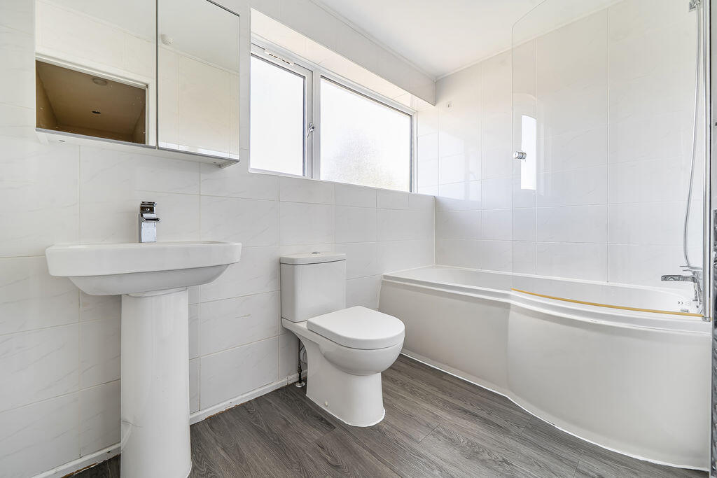 House in Milton Keynes - View 4
