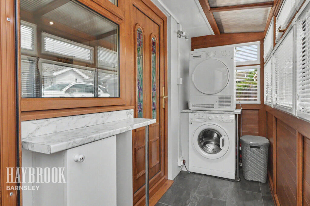 House in Barnsley, Staincross - View 5