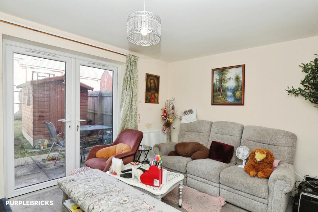 House in Stoke-on-Trent - View 3