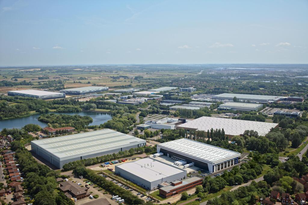 3821_25_Panattoni Unit 1 Yeomans Drive, Milton Keynes_photomontage_view2_HR_.jpg