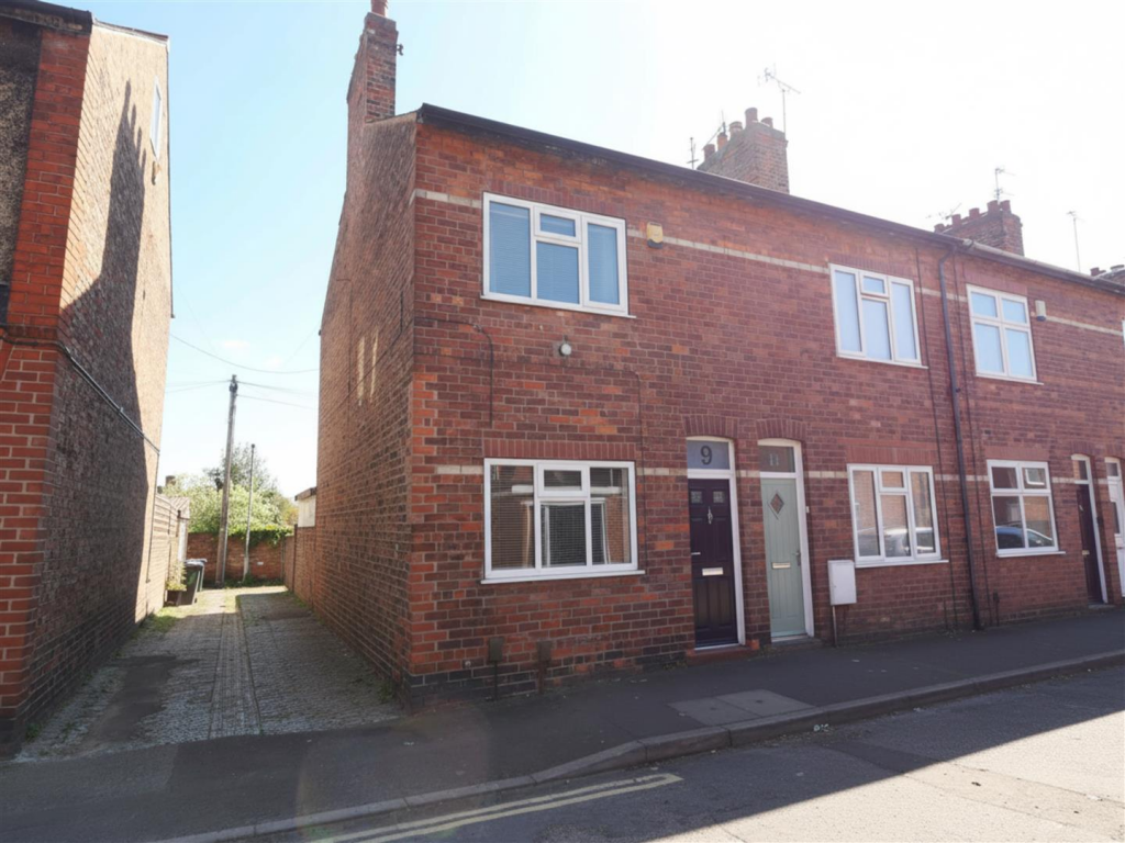 Main image of property: Chatsworth Terrace, York