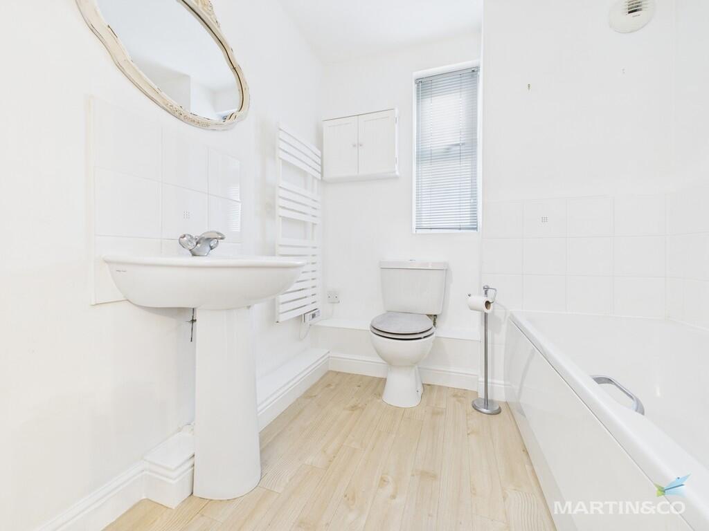 Apartment in Chester - View 3