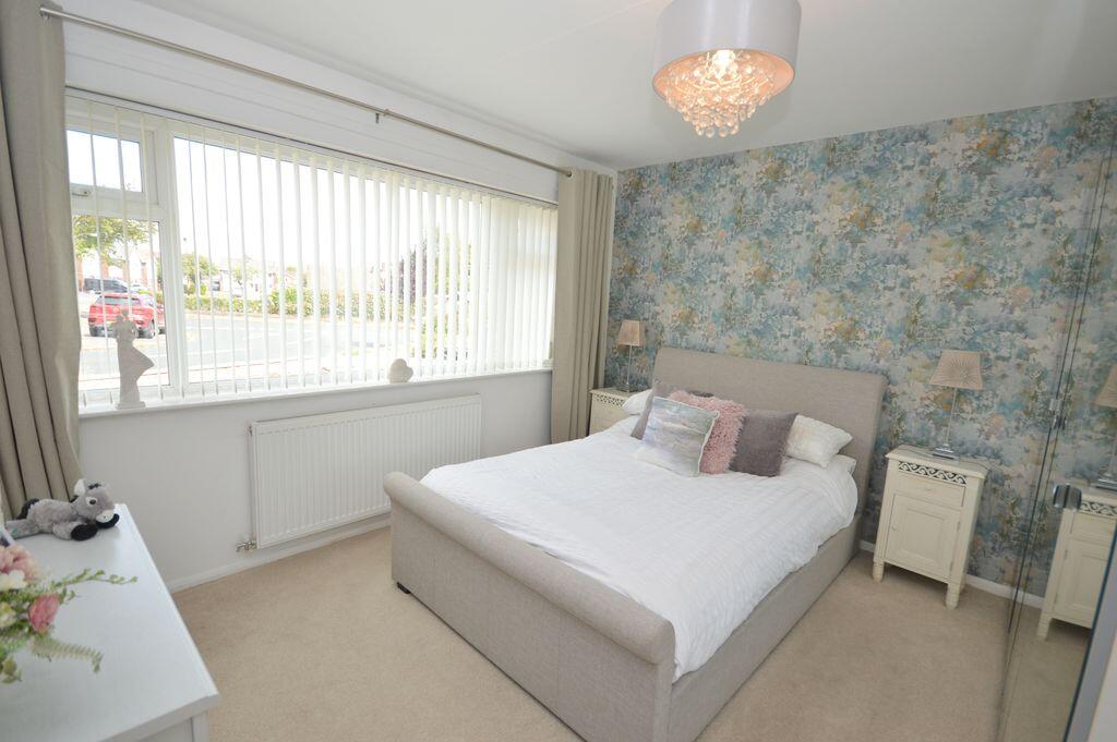 House in Widnes, Farnworth - More