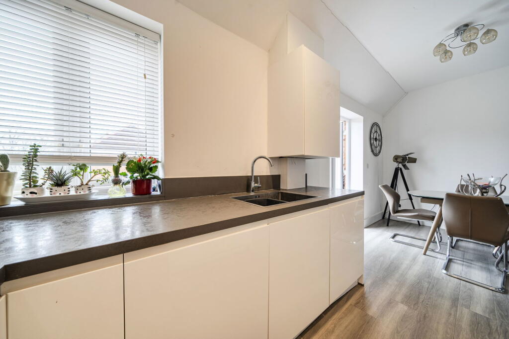 Apartment in London - View 4