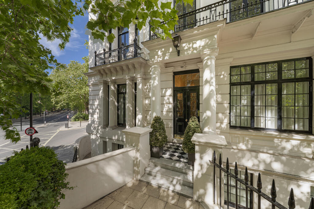 Main image of property: 31 Hyde Park Gardens, Hyde Park, London, W2