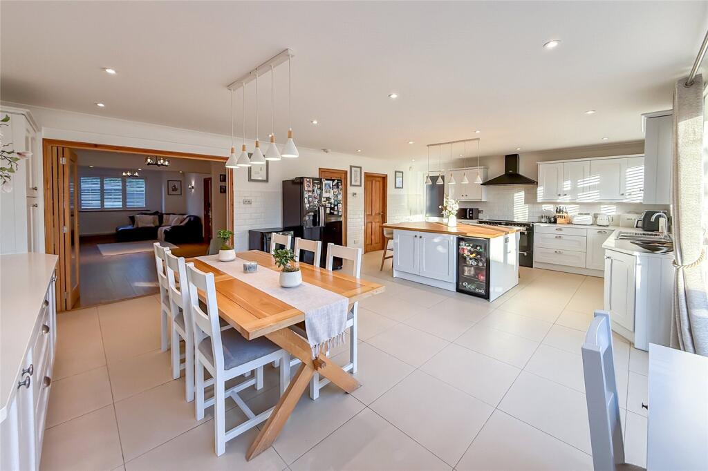 House in Hatfield, Nast Hyde - View 4