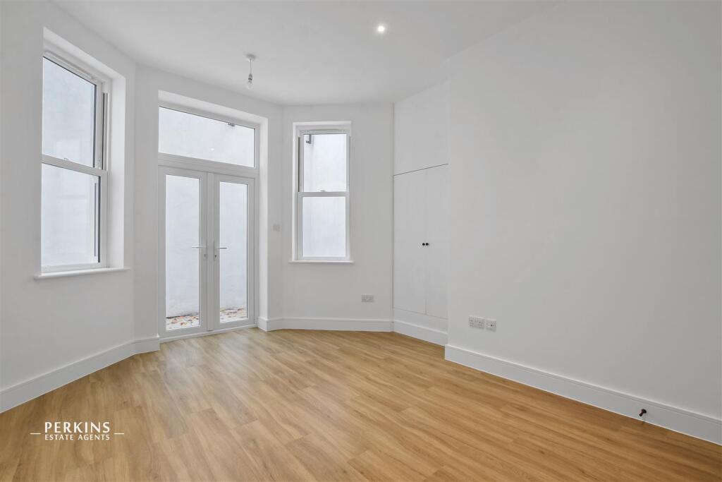 Main image of property: Acton, W3