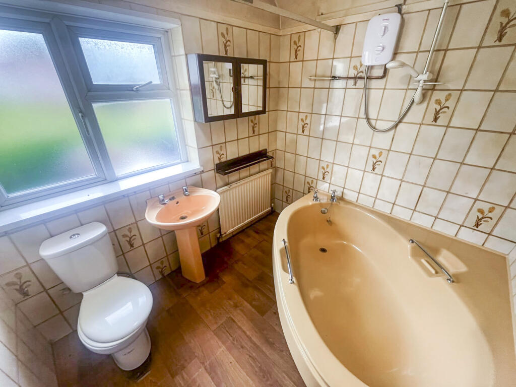 House in Nottingham - More