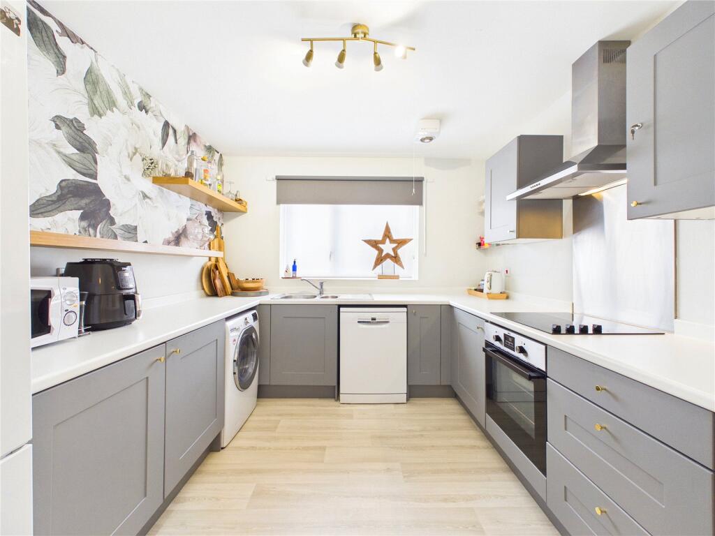 Bixton Close, Worcester, Worcestershire, WR3 photo 4