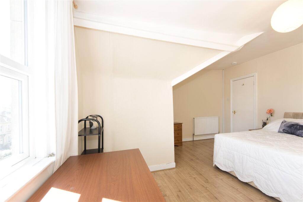 Main image of property: Lower Oldfield Park, Bath, Somerset, BA2