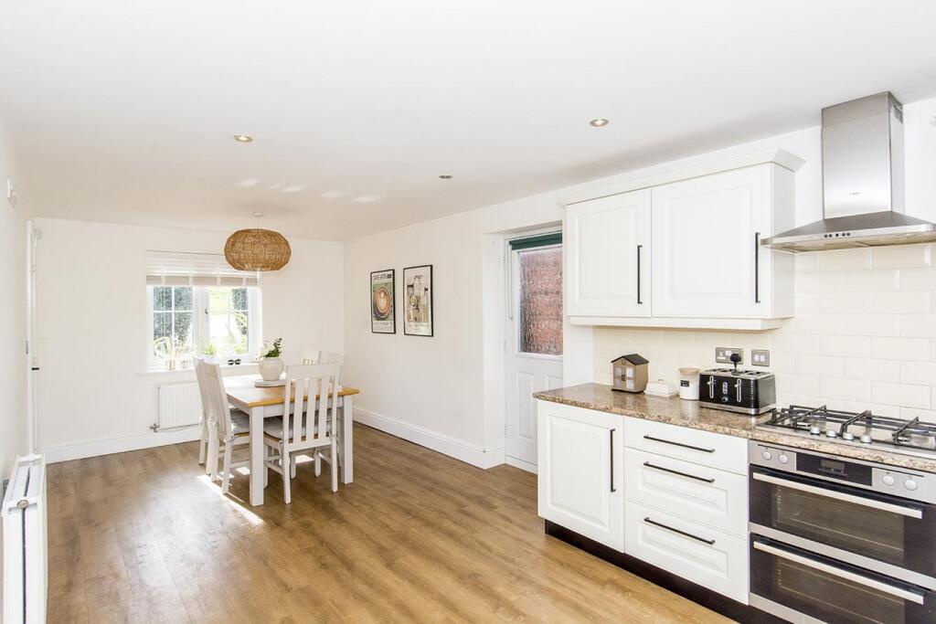 House in Harborough, Leicestershire - More