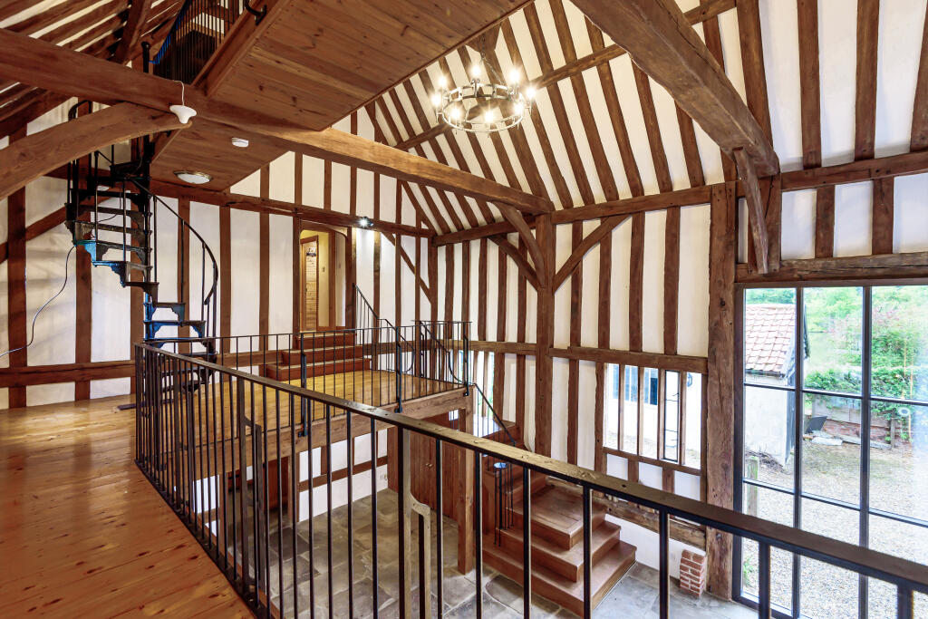 House in Ipswich - View 4