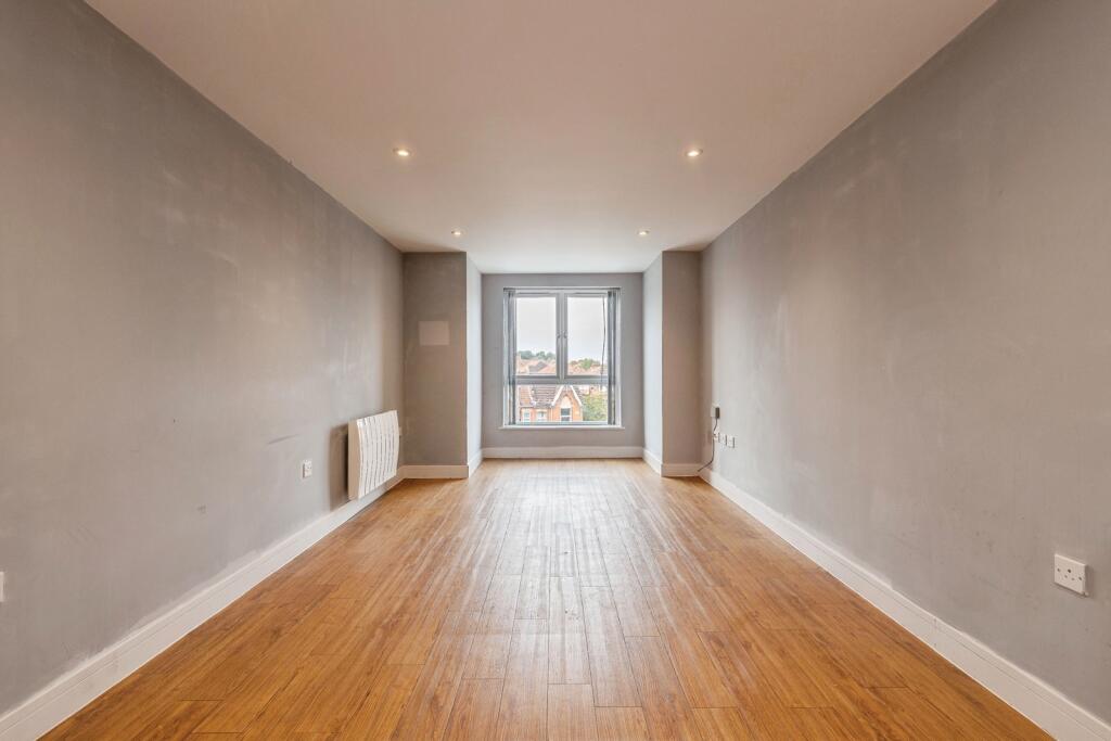 Apartment in Bridgwater, Hamp, Somerset - View 2