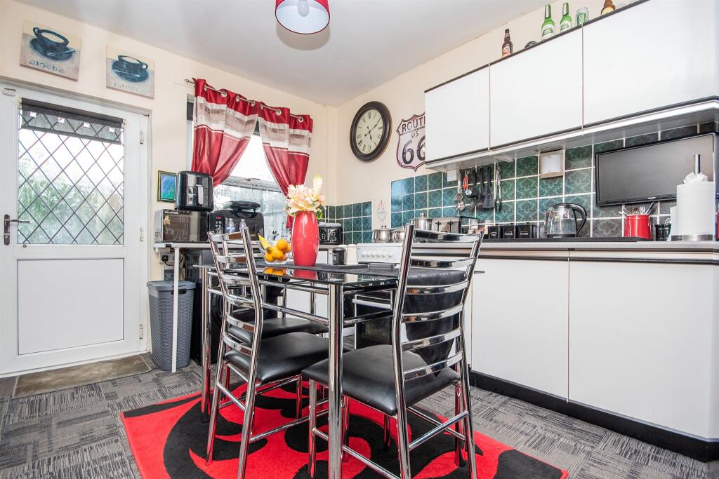 New Street, Rothwell, Kettering - View 2