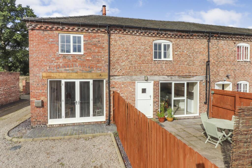 2-bed house on Halton, Nr Chirk, £250,000