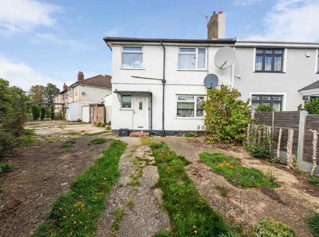 Main image of property: Princes Road, Barkingside, IG6