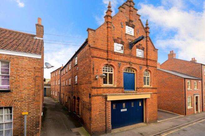 9 Banks Street