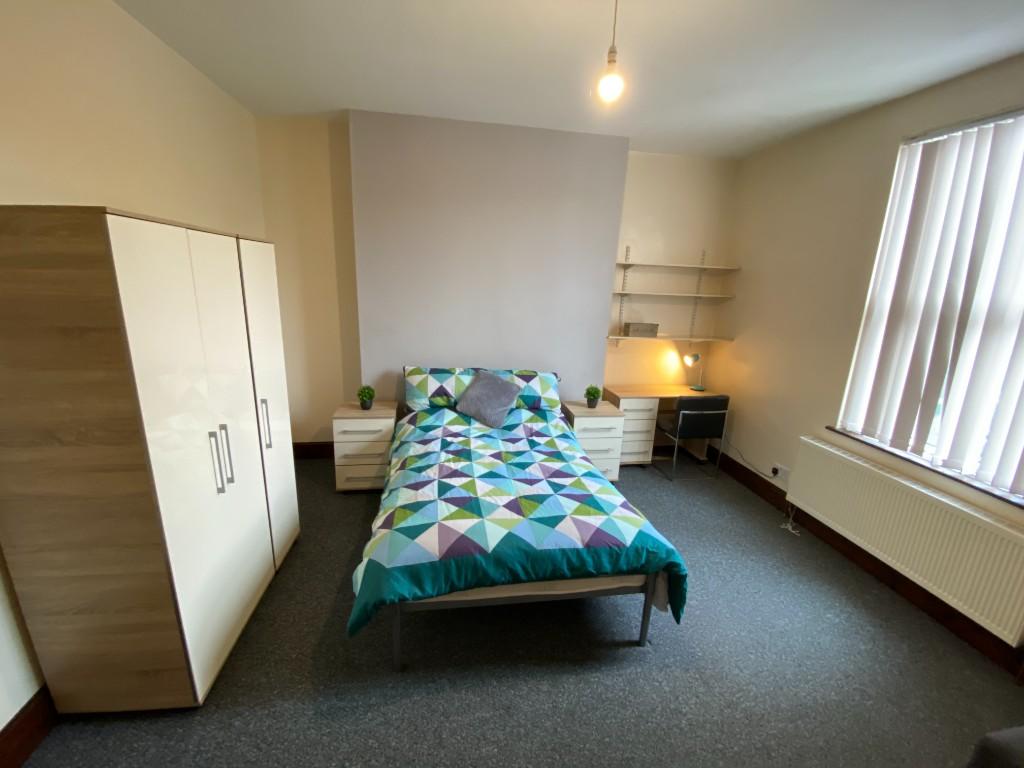 Main image of property: Student Shared House on Richmond Grove - Individual Room with all bills included!